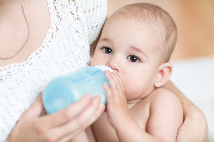 武汉供卵机构qq群：如果您的宝宝吸收了太多的牛奶，这将影响其发育。因此，在以下情况下要减少母乳喂养。(图3)